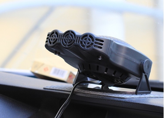بخاری اتومبیل قابل حمل سیاه و سفید 12v 150w با فن بخاری کوچک با سوئیچ گرمکن خنک