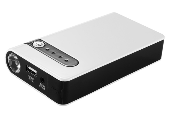 شروع کننده پرش اتومبیل کمپکت 12 ولت با چراغ قوه LED و باتری 11000mAh 400A جریان اوج