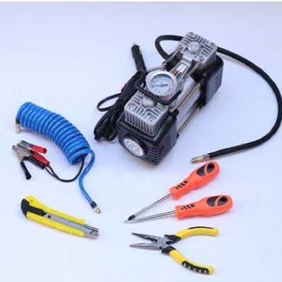 قیمت خوب کمپرسورهای هوا نقره ای وسیله نقلیه قابل حمل 12v شوک هوای کمپرسور هوا برقی برای کامیون ها آنلاین